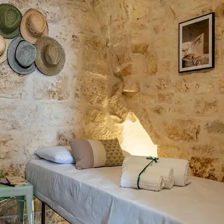 Vakantiehuis Casetta Verdementa - 250 Mt Dalla Piazza Ostuni